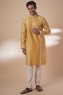 product-color-Yellow