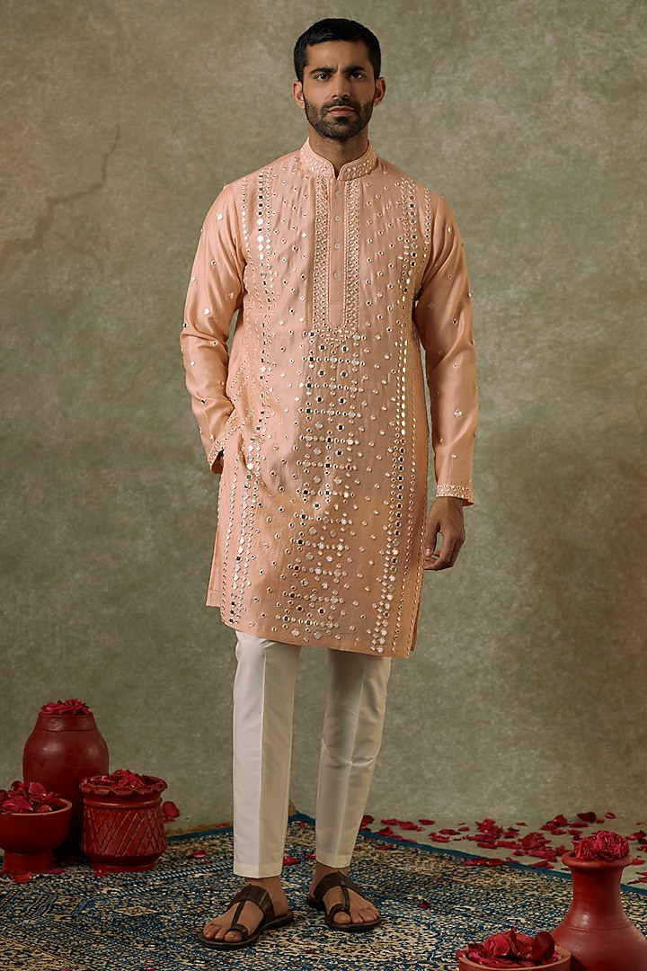 Peach Silk Blend Mirror Embroidered Kurta Set by SAMMOHAN at Pernia's Pop Up Shop
