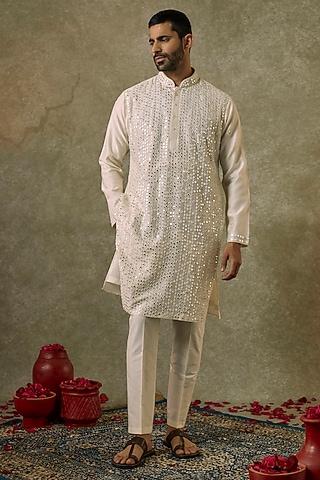 Ivory Silk Blend Mirror Embroidered Kurta Set by SAMMOHAN