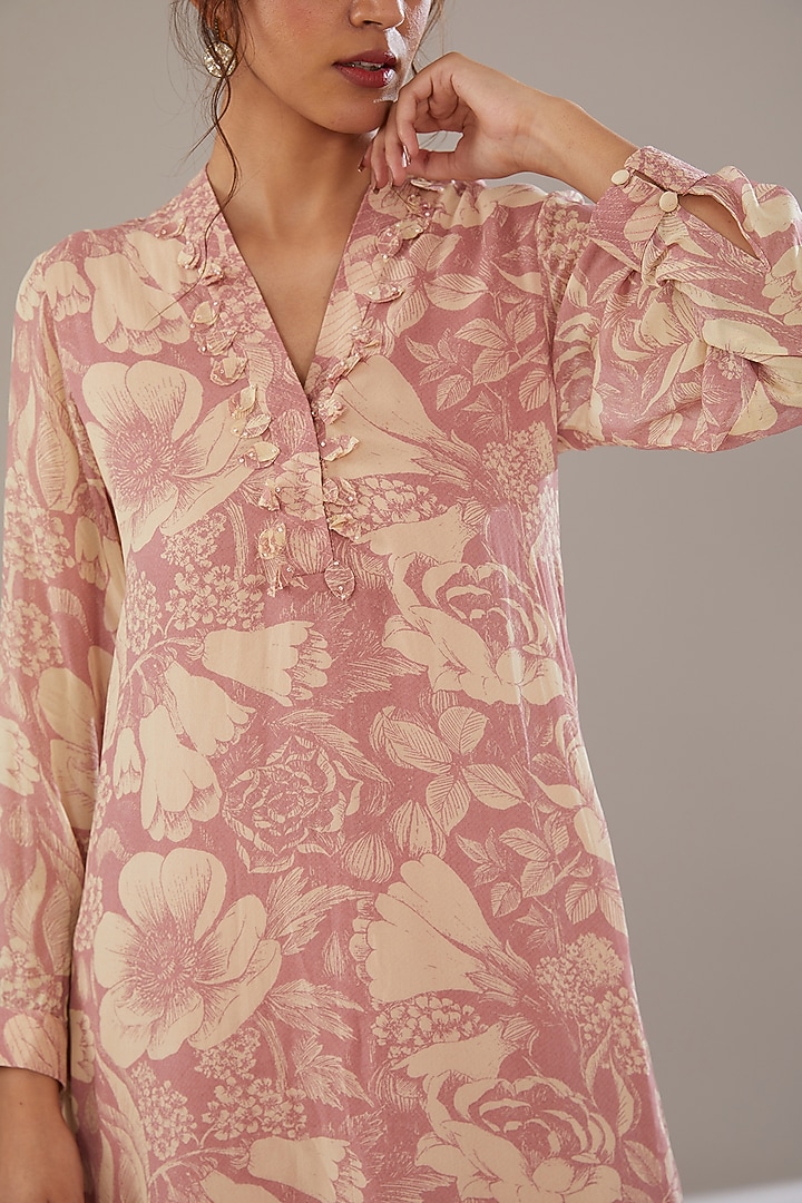 Rose Pink Georgette Floral Printed Kurta Set by Sana Barreja at Pernia's Pop Up Shop