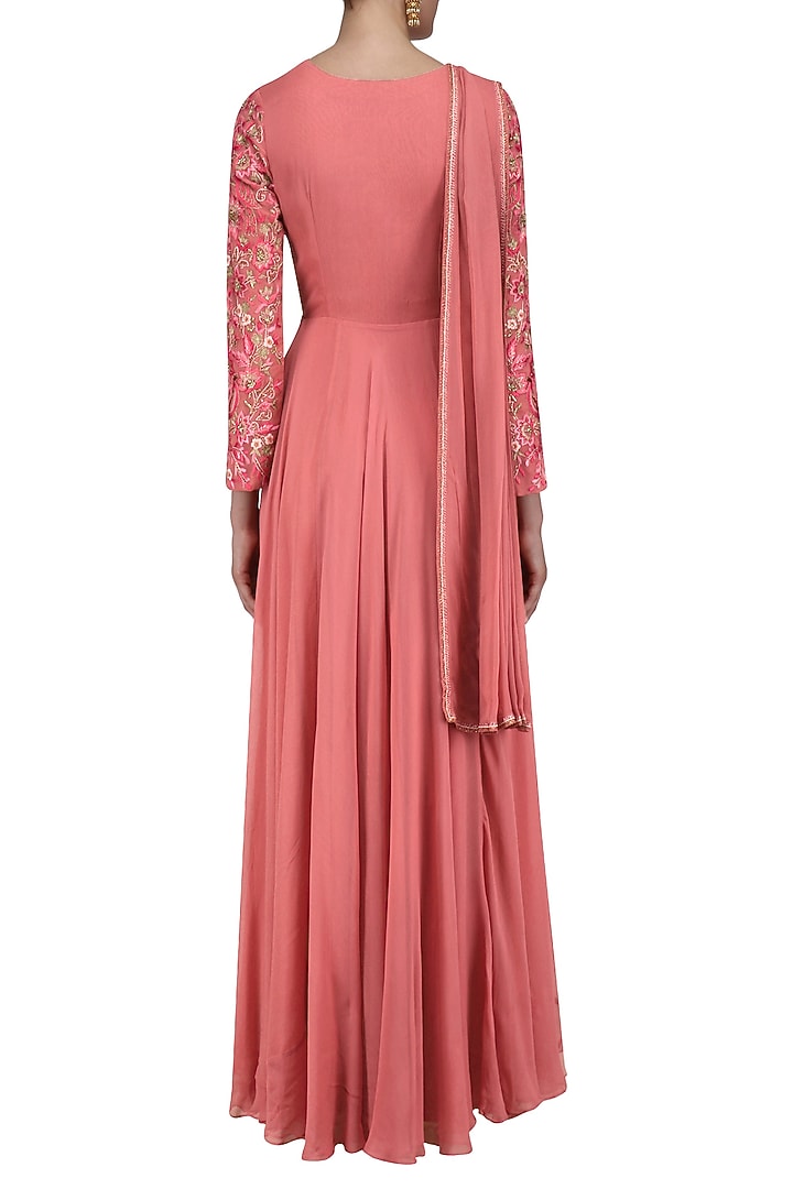 Rasberry pink floral embroidered side cut kurta available only at Pernia's Pop Up Shop.