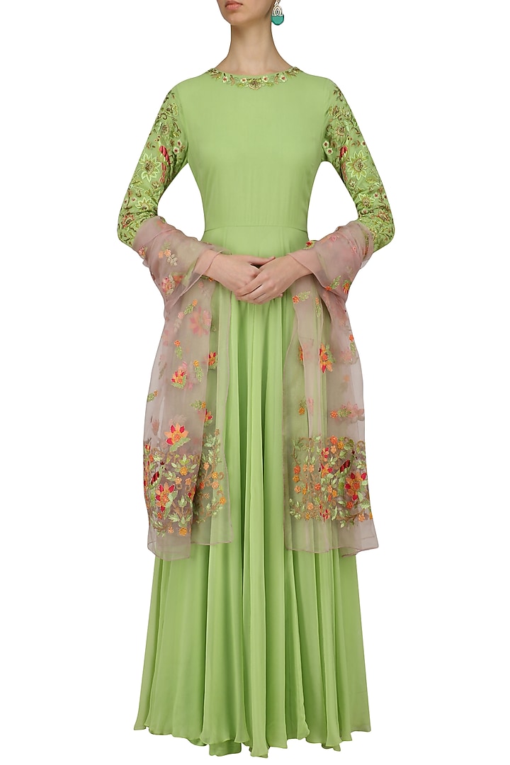 Mint green multicolor hand embroidered kurta with pink embroidered dupatta available only at Pernia's Pop Up Shop.