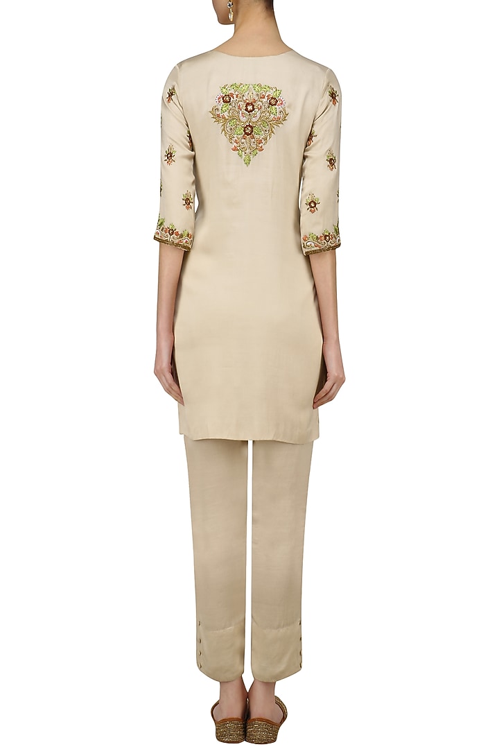 Cream and gold thread embroidered kurta and pants set available only at Pernia's Pop Up Shop.