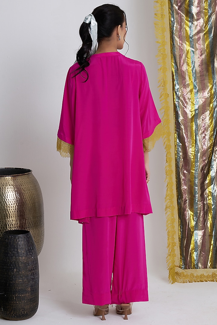 Fuchsia Rasgulla Crepe Mirror Work Short Kurta Set by Siyona By Ankurita at Pernia's Pop Up Shop