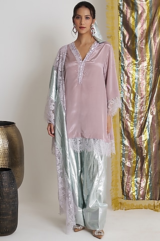 Mauve Rasgulla Crepe Mirror Work Short Kurta Set by Siyona By Ankurita