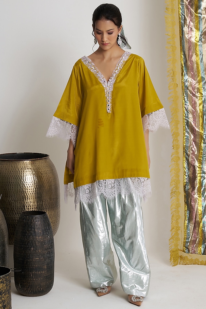 Mustard Rasgulla Crepe Mirror Work Short Kurta Set by Siyona By Ankurita at Pernia's Pop Up Shop