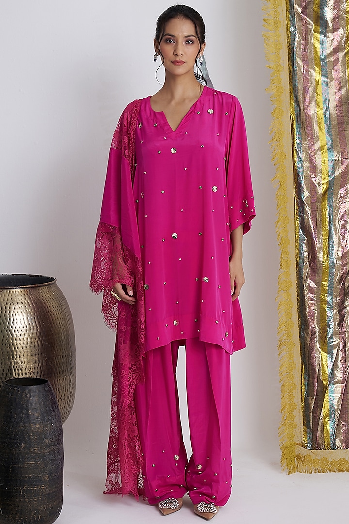 Pink Rasgulla Crepe Crystal Embroidered Kurta Set by Siyona By Ankurita at Pernia's Pop Up Shop