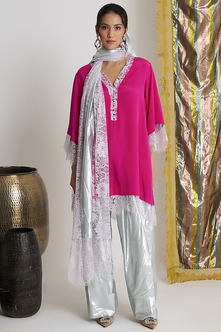 Rani Pink Rasgulla Crepe Mirror Work Kurta Set by Siyona By Ankurita at Pernia's Pop Up Shop