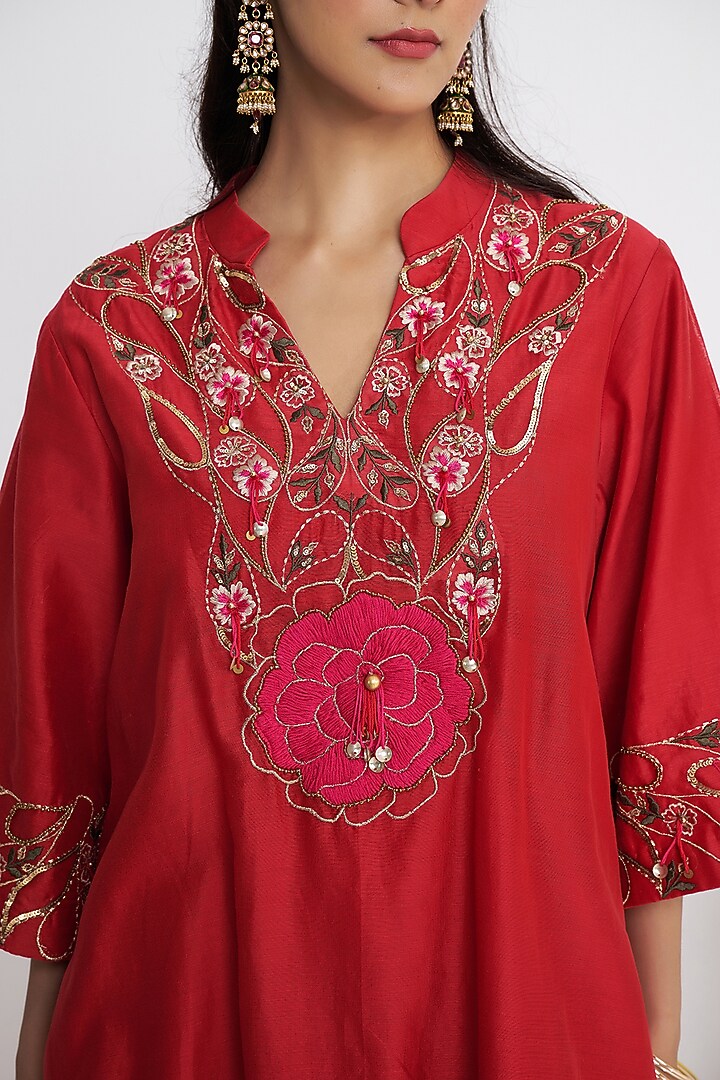 Red Chanderi Resham Embroidered Kurta Set by Siyona By Ankurita at Pernia's Pop Up Shop
