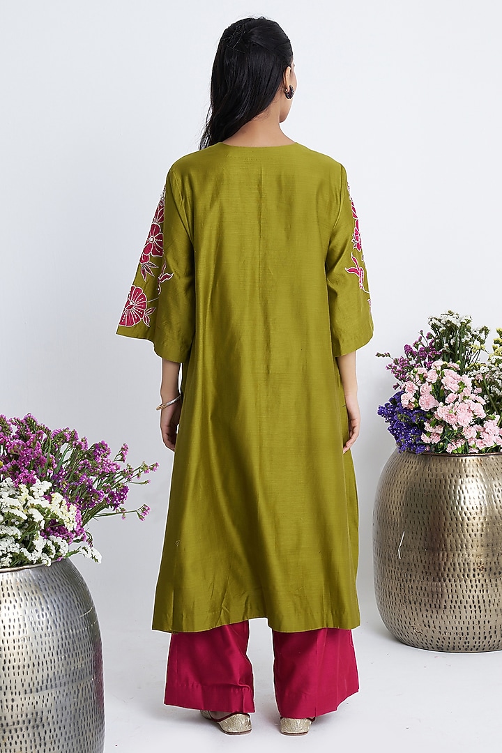 Mehendi Green Chanderi Patchwork Kurta Set by Siyona By Ankurita at Pernia's Pop Up Shop