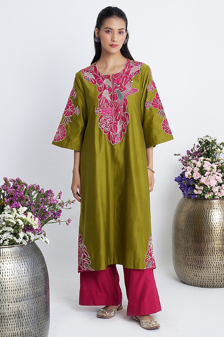 Mehendi Green Chanderi Patchwork Kurta Set by Siyona By Ankurita at Pernia's Pop Up Shop