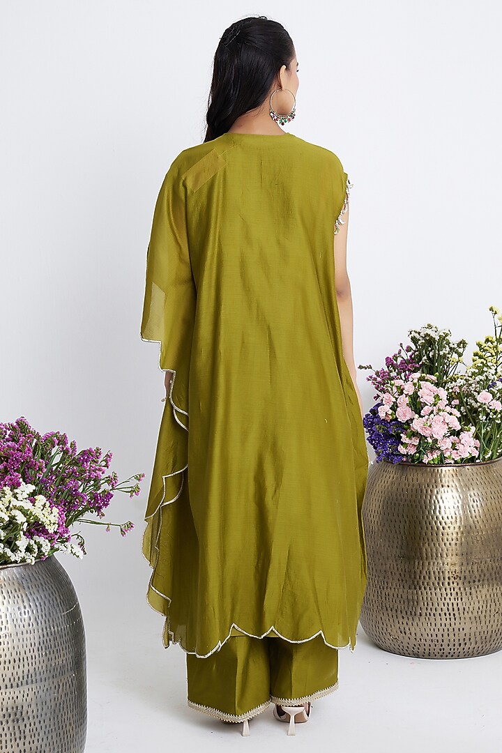 Mehendi Green Chanderi Mirror & Resham Embroidered Kurta Set by Siyona By Ankurita at Pernia's Pop Up Shop