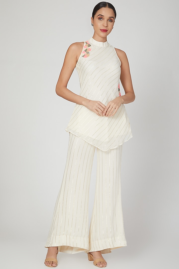 White Embroidered Tunic With Pants by Siyona By Ankurita at Pernia's Pop Up Shop