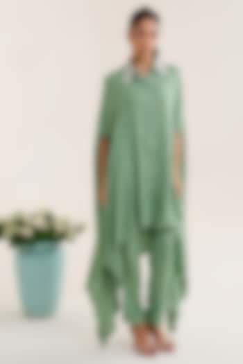 Green Cotton Slub Embellished Asymmetric Kurta Set by Siyona By Ankurita at Pernia's Pop Up Shop