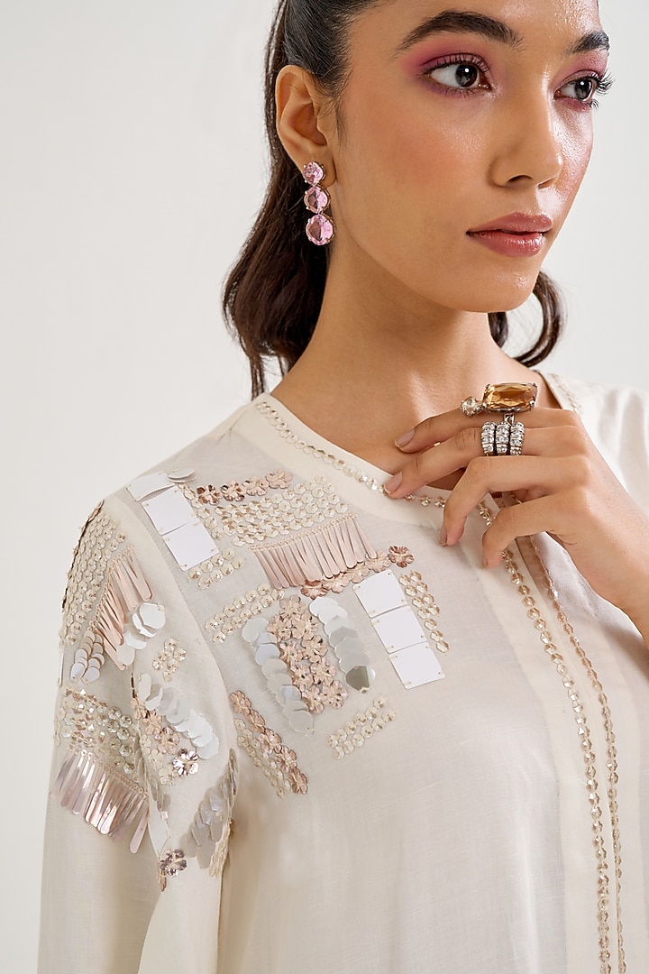 Ivory Linen Motif Hand Embellished Kurta Set by Siyona By Ankurita at Pernia's Pop Up Shop