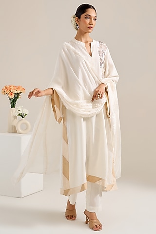 Ivory Linen Motif Hand Embellished Kurta Set by Siyona By Ankurita