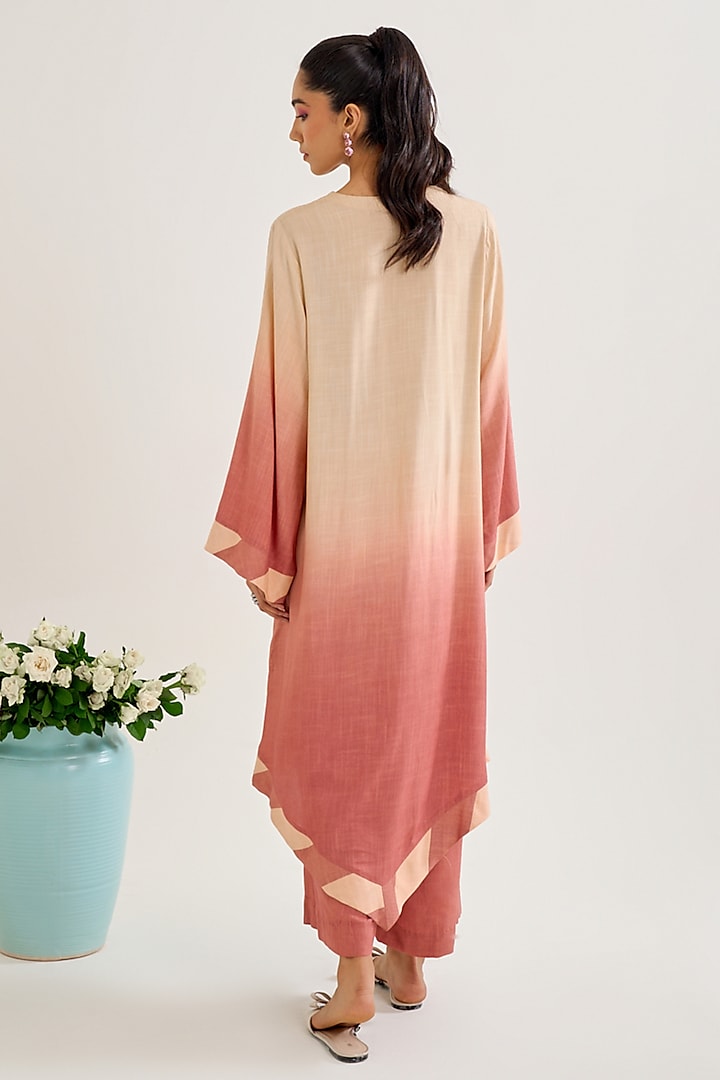 Salmon Ombre Cotton Slub Sequin Embroidered Kurta Set by Siyona By Ankurita at Pernia's Pop Up Shop
