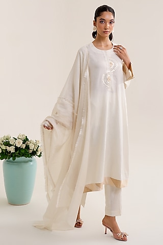 Ivory Linen Hand Embellished Kurta Set by Siyona By Ankurita