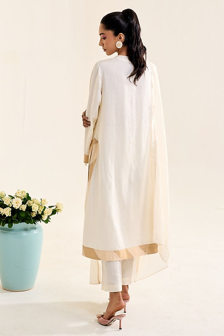 Ivory Linen Hand Embellished Kurta Set by Siyona By Ankurita at Pernia's Pop Up Shop