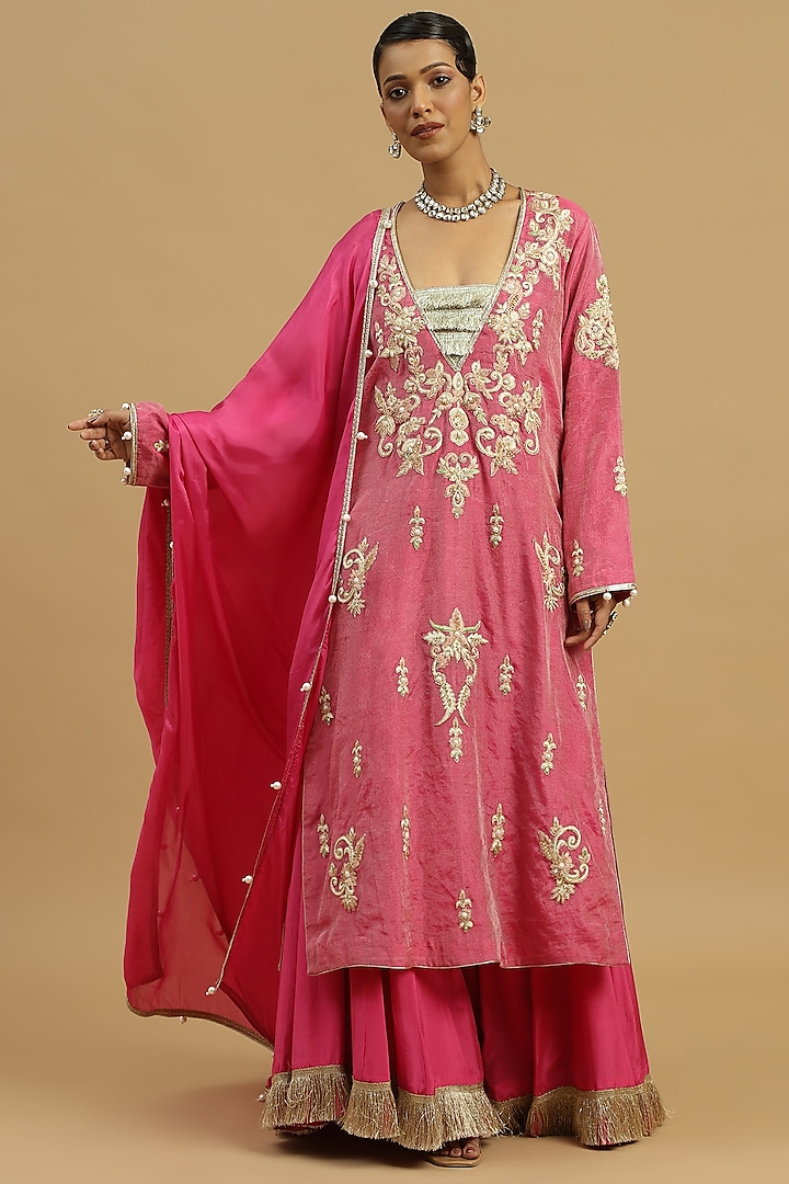 Pink Semi Crepe Motif Embellishments Kurta Set by Siyona By Ankurita at Pernia's Pop Up Shop