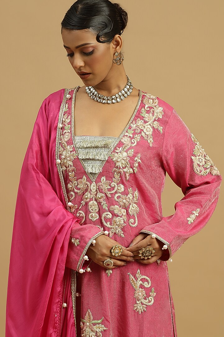 Pink Semi Crepe Motif Embellishments Kurta Set by Siyona By Ankurita at Pernia's Pop Up Shop