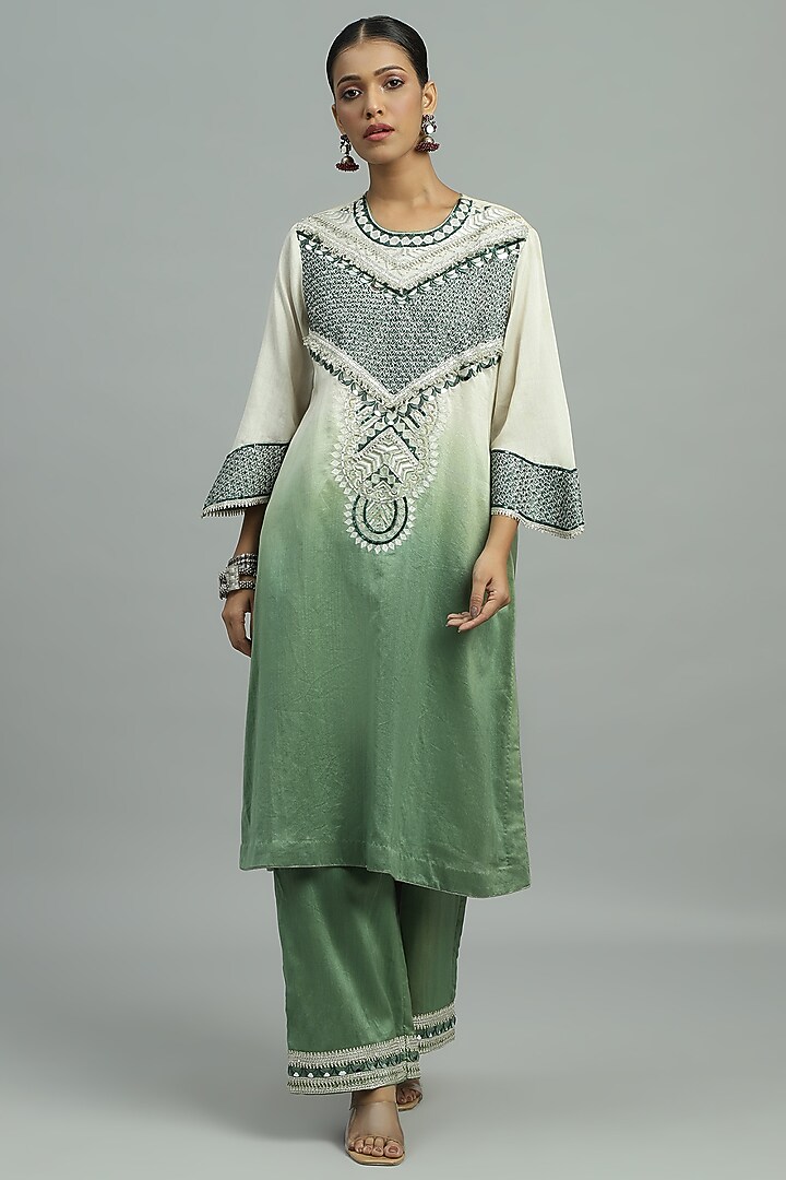 Green Pure Chanderi Sequins Embroidered Ombre Kurta Set by Siyona By Ankurita at Pernia's Pop Up Shop