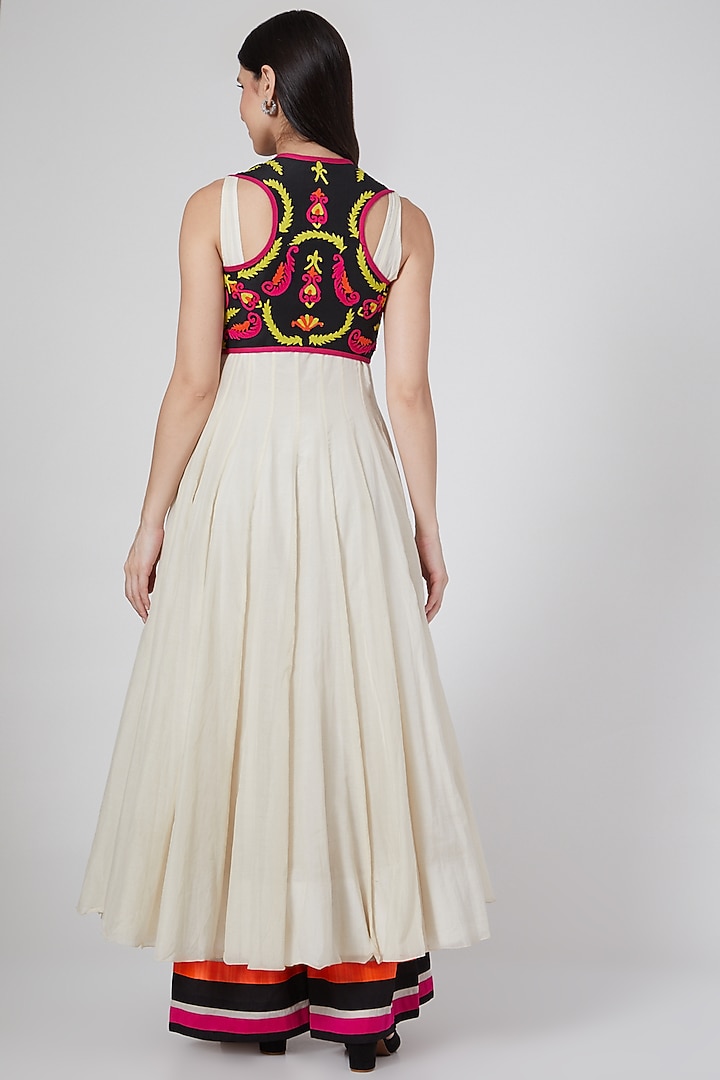 White Party Wear Anarkali Set With Embroidered Cape by Saaj By Ankita at Pernia's Pop Up Shop