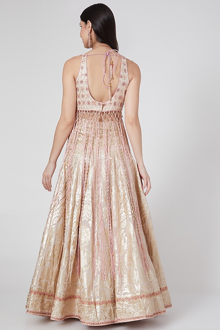 Blush Pink Embroidered Wedding Lehenga Set by Saaj By Ankita at Pernia's Pop Up Shop
