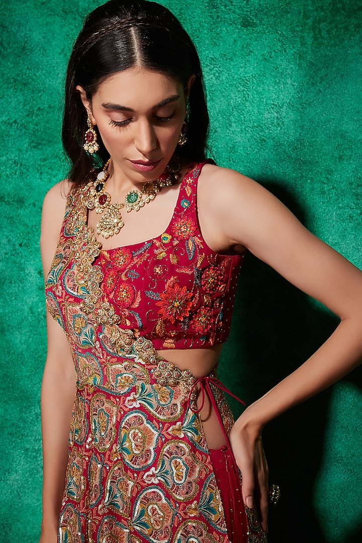 Fuchsia Georgette Mukaish Printed One-Shoulder Cape Set by Saaj By Ankita at Pernia's Pop Up Shop