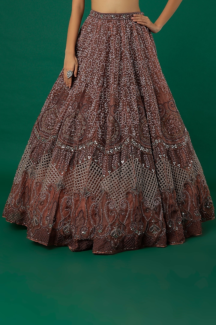 Dusty Pink Embroidered Bridal Lehenga Set by Surabhi Chopra at Pernia's Pop Up Shop