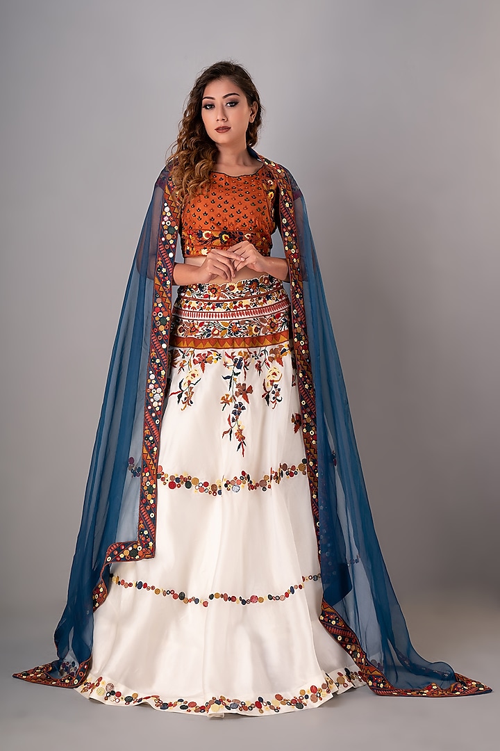 Ivory Embroidered Wedding Lehenga Set by Siddh by Deepa Goel at Pernia's Pop Up Shop