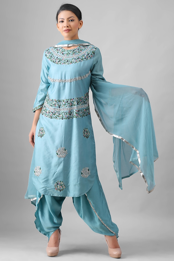 Sky Blue Embroidered Kurta Set by Siddh by Deepa Goel