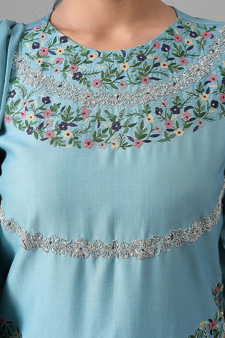 Sky Blue Embroidered Kurta Set by Siddh by Deepa Goel at Pernia's Pop Up Shop
