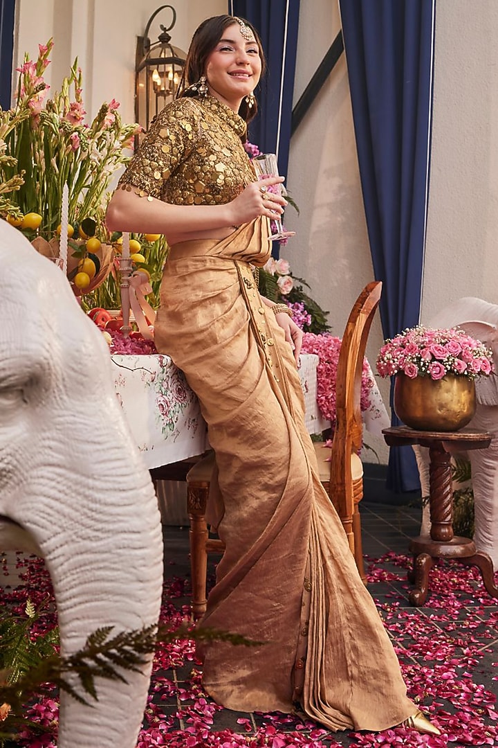 Gold Tissue Hand Embellished Wedding Saree Set by Swish By dolcy and Simran at Pernia's Pop Up Shop