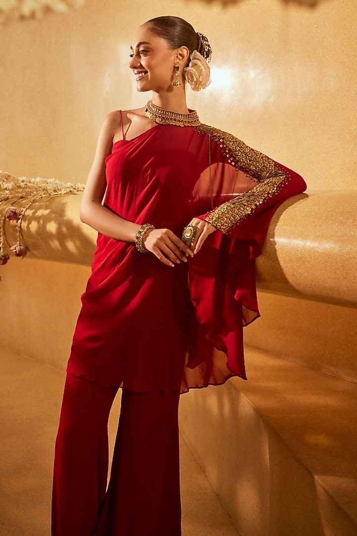Red Georgette Embellished Kaftan Set by Swish By dolcy and Simran at Pernia's Pop Up Shop