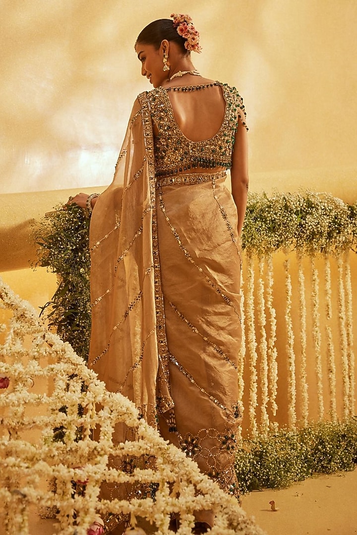 Golden Raw Silk Embellished Reception Saree Set by Swish By dolcy and Simran at Pernia's Pop Up Shop