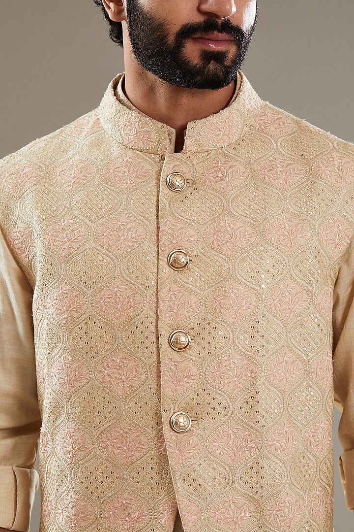 Dusty Pink Silk Thread Embroidered Bundi Jacket Set by SBJ at Pernia's Pop Up Shop