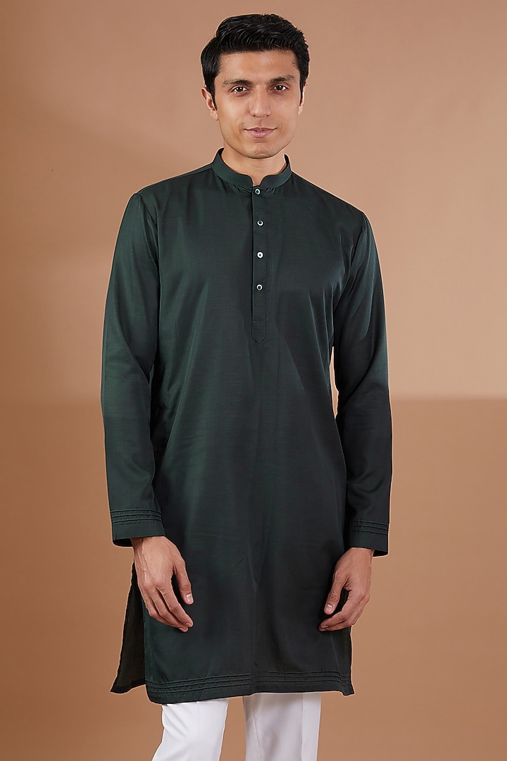 Green Silk Embroidered Bundi Jacket Set by SBJ at Pernia's Pop Up Shop