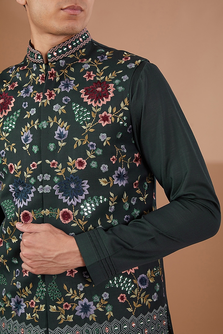 Green Silk Embroidered Bundi Jacket Set by SBJ at Pernia's Pop Up Shop