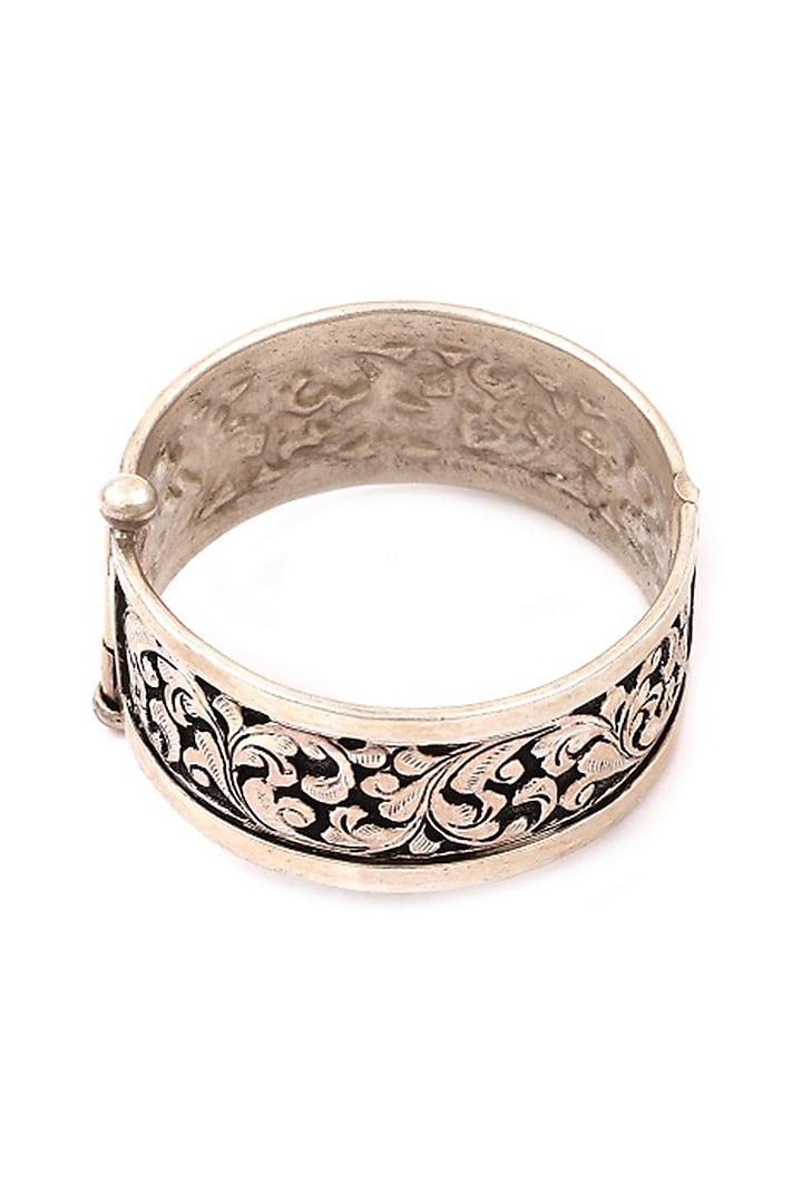 Silver Handcrafted Bracelet In Sterling Silver by Sangeeta Boochra
