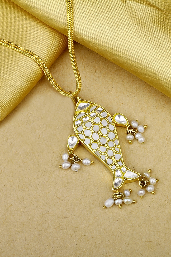 Gold Finish Kundan Polki Handcrafted Fish-Shaped Pendant Necklace In Sterling Silver by Sangeeta Boochra at Pernia's Pop Up Shop