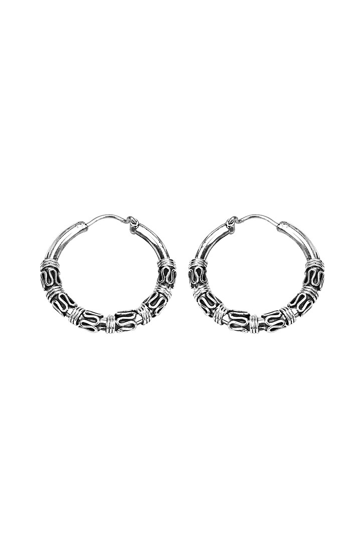 Oxidised Finish Kundan Polki Handcrafted Hoop Earrings In Sterling Silver by Sangeeta Boochra
