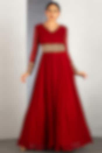 Maroon Pleated Gown by Siyaahi by Poonam & Rohit at Pernia's Pop Up Shop