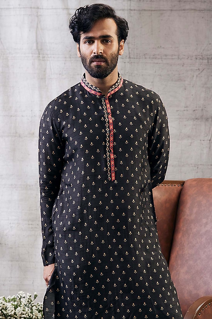 Black Malaysian Silk Printed Kurta Set by Soup by Sougat Paul Men at Pernia's Pop Up Shop