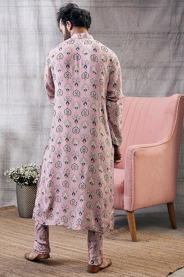 Pink Malaysian Silk Printed Kurta Set by Soup by Sougat Paul Men at Pernia's Pop Up Shop