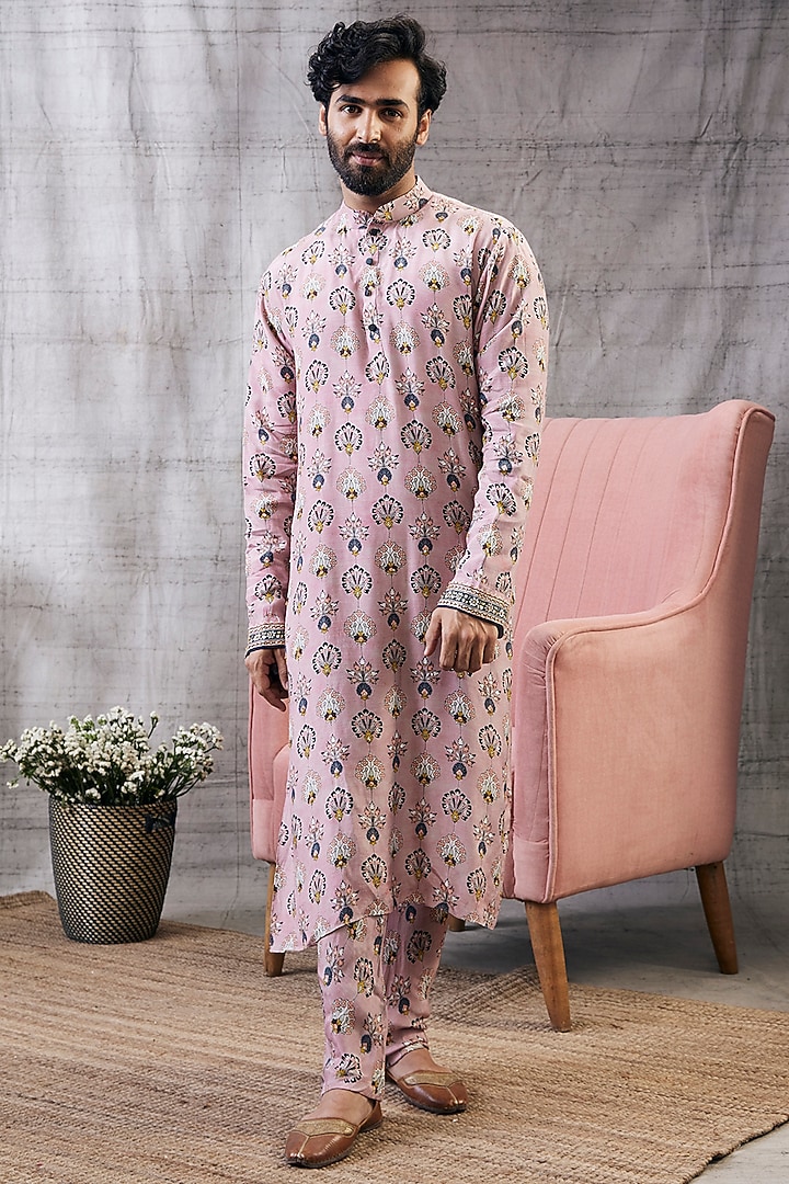 Pink Malaysian Silk Printed Kurta Set by Soup by Sougat Paul Men at Pernia's Pop Up Shop