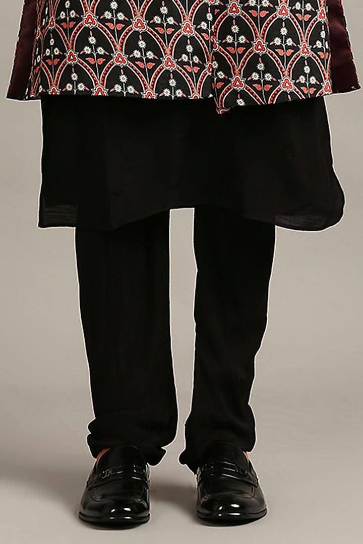Black Muslin Slub Printed Indowestern Set by Soup By Sougat Paul Men at Pernia's Pop Up Shop
