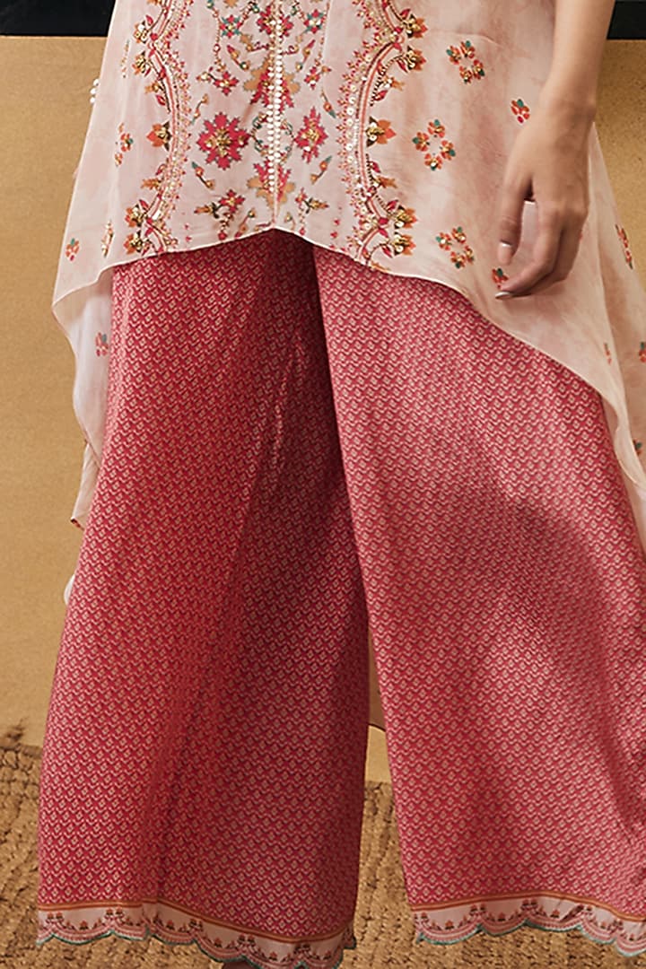 Cream & Pink Crepe Embroidered Kurta Set by Soup by Sougat Paul at Pernia's Pop Up Shop