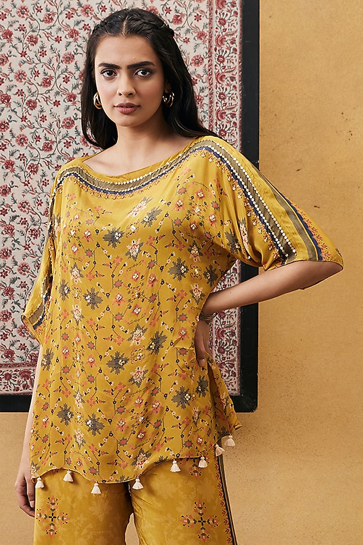 Yellow Crepe Embroidered Co-Ord Set by Soup by Sougat Paul at Pernia's Pop Up Shop