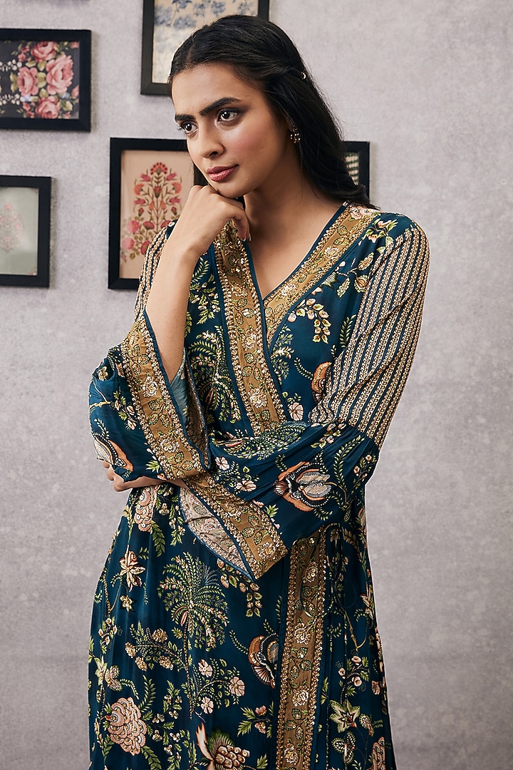 Green Crepe Embroidered Kurta Set by Soup by Sougat Paul at Pernia's Pop Up Shop